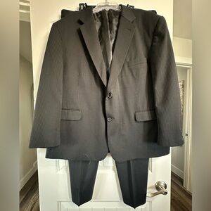 Men’s Black Pinstriped 2-Piece Suit